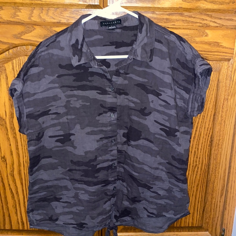 Sanctuary grey camo top